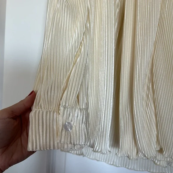 NWT MILK + HONEY Kumiko Plisse Blouse And Pant Set Cream XS - Picture 5 of 6